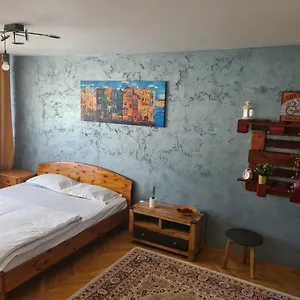 Aviatiei 61 Apartament