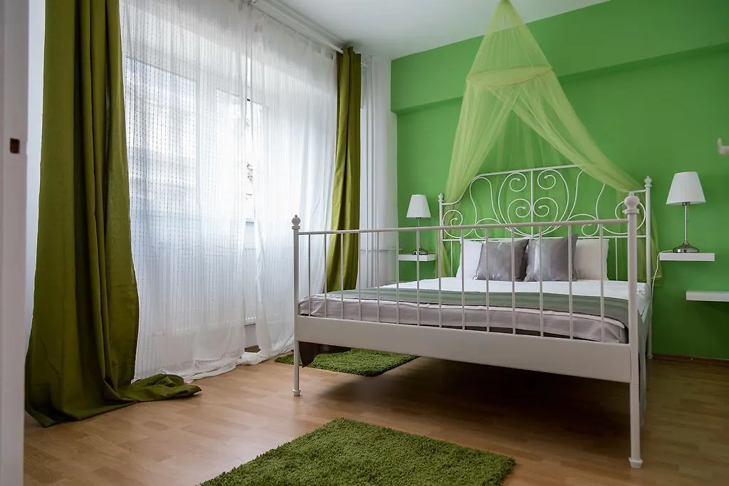 Sunny Old Town Apartments Bukareszt 0*,