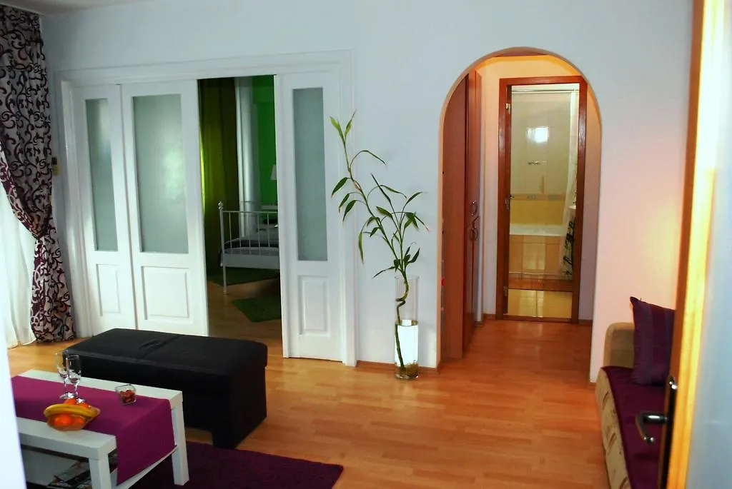 Sunny Old Town Apartments Bucarest
