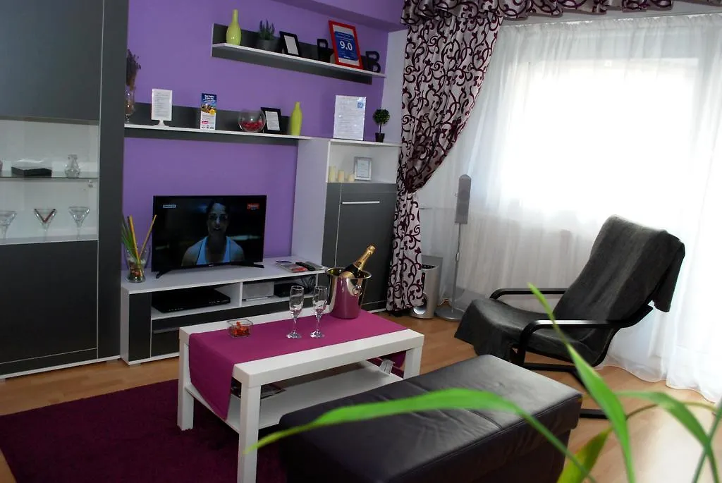 Sunny Old Town Apartments Bucarest